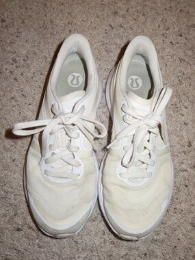 Lululemon Blissful 2 Running Shoe